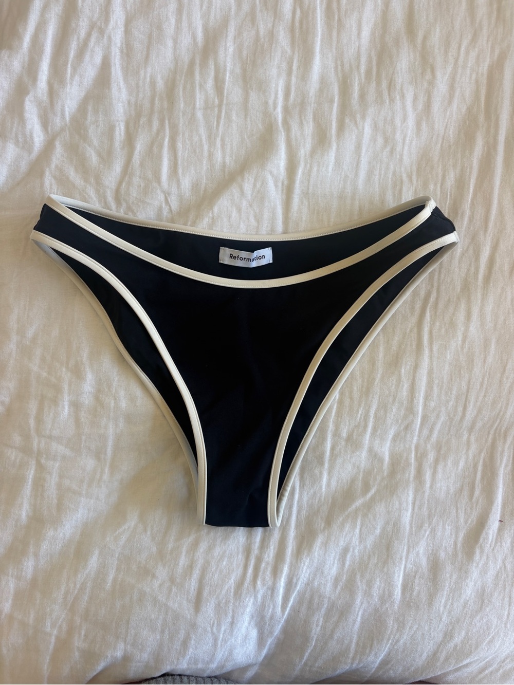 Vicky Bikini Set - Picture 3 of 6